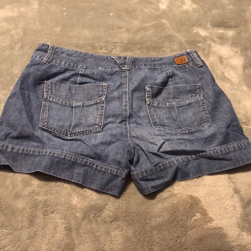 Shorts - Picture 2 of 2